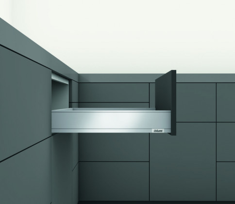 K-BLUM Legrabox M 500 mm/40 kg,šedá,vrut+příb. Classico Kristall 80 (722x474)