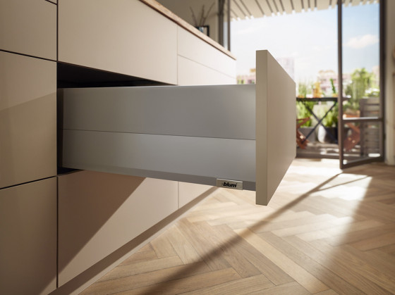 K-BLUM Merivobox E Boxcap 600 mm, 70 kg, Indium šedá, Inserta