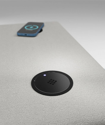 VersaCharger bezdrátová nabíječka černá / černá lesklá