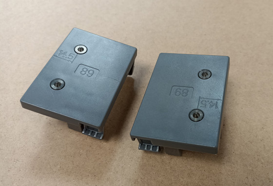 StrongMax 16/18 označovač čelního úchytu H89/H121 univerzální