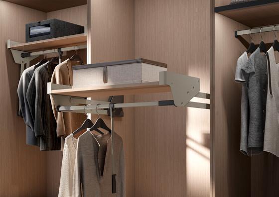 KES Conero, sklopná šatní tyč s policí, LW 815-1008mm, 18kg, champagne gold