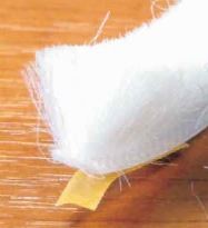 OKE-kartáč dorazový samolepící 6,7x12mm bílý