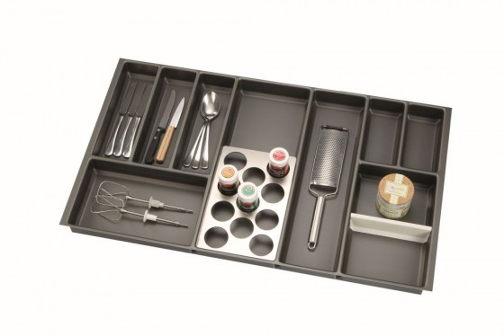 Držák kořenek do příborníků Move