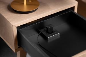 BLUM ESS.B01EB Amperos napájecí prvek a kabel, zásuvka FR, černá mat