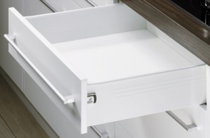 HETTICH 9127899 Multitech, zásuvka 118/500mm, bílá