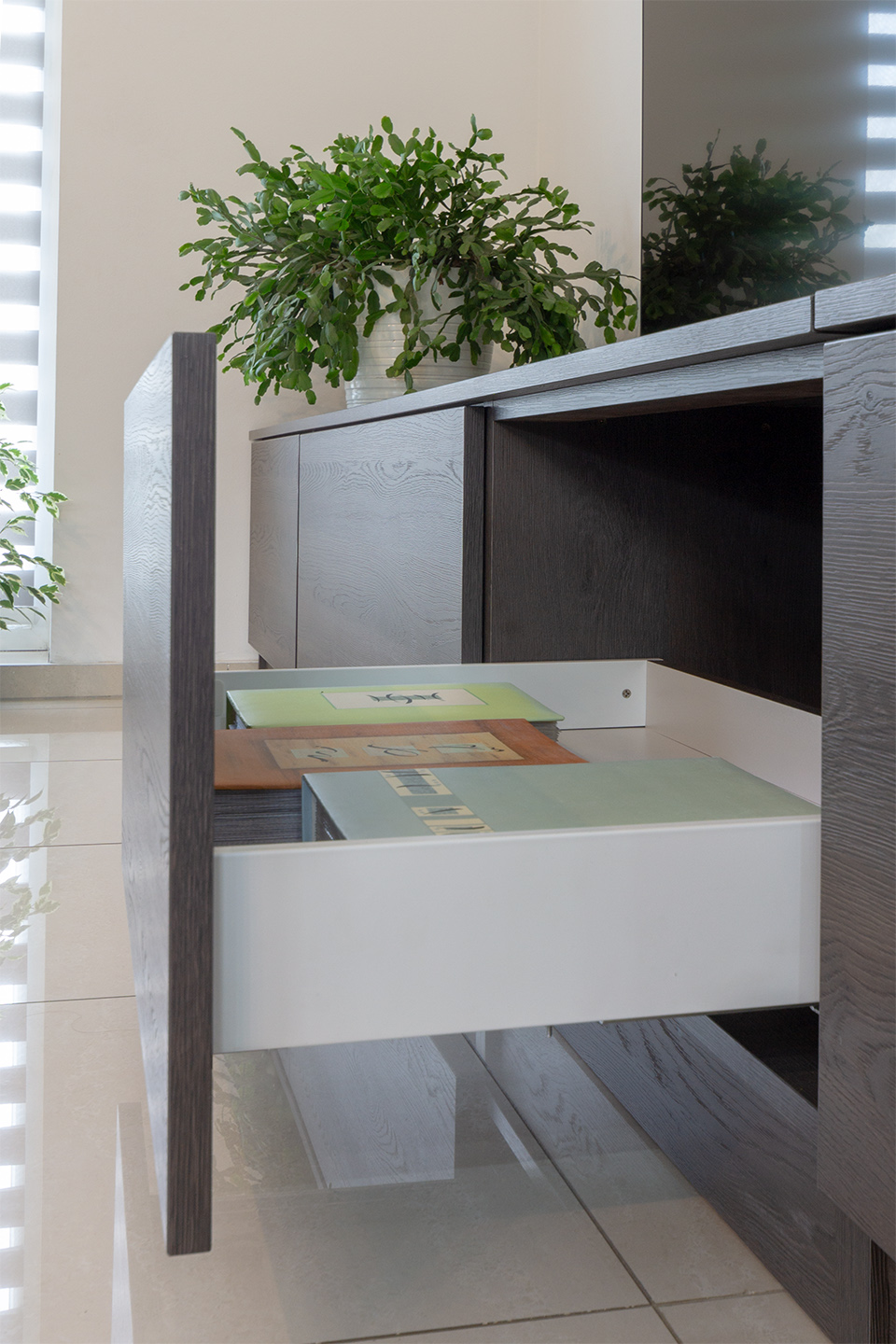 K-StrongMax 16 zásuvka H89/500mm, bílá, protiskluz Ago-Fibre 900 bílá